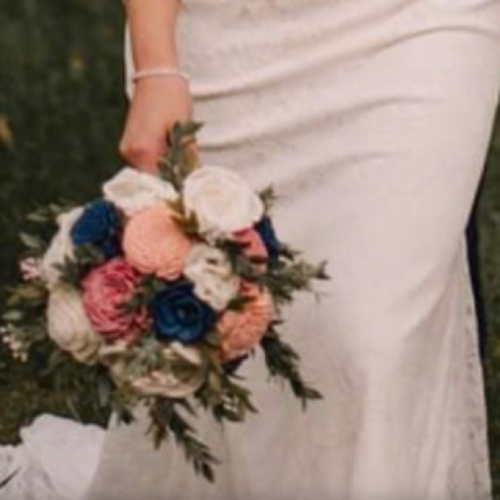 Sola Wood Flower Bridal Bouquet